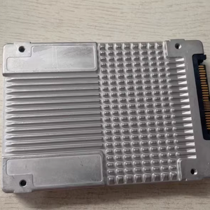 Trainato/usato 8TB P4510 SSD Series DC NVME U.2 2.5 "SSDPE2KX080T8 unità a stato solido - Product Image 2