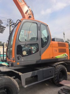 Excavadora de Ruedas Develon DX150WE de 15 Toneladas con Alta Movilidad - Product Image 4