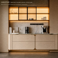 Armoires de cuisine modulaires en placage de sycomore sur mesure, coins arrondis, verre rétroéclairé ambré, marbre Calacatta, fabricant OEM ODM