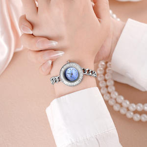 Montre à quartz vintage de luxe légère, cadeau de Noël pour femme - Product Image 4