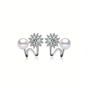 Orecchini a polsino in oro bianco con perle e fiocchi di neve in diamanti, gioielli classici da donna in argento 925 per l'uso quotidiano - Product Image 1