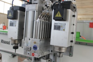Routeur CNC à double broche SW-1325, zone de travail 4x8 pi, contrôle Syntec/Mach3, nouveau routeur à <span class=keywords><strong>bois</strong></span> pour la fabrication de meubles/armoires - Product Image 4