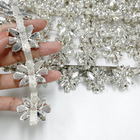 Applique en strass en forme de fleur, chaîne, à coller au fer, pour robe de mariée, ceinture de mariée, tenue de soirée, strass thermocollants, Detroit Lions