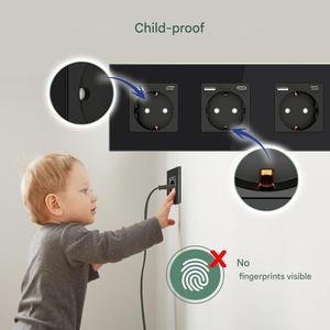 เต้ารับติดผนังแบบยุโรป 3 ช่อง สีดำ กระจกนิรภัย 16A ป้องกันการงัดแงะ แบบฝังผนัง สำหรับส่งออก - Product Image 1