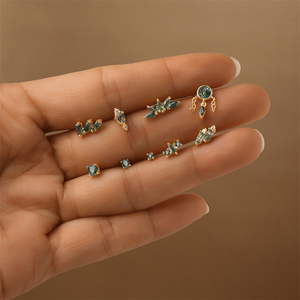 Boucles d'oreilles en argent sterling 925 et or 18 carats avec agate mousse, clous à dos plat, taille baguette, taille marquise, pour piercing cartilage et hélix - Product Image 6