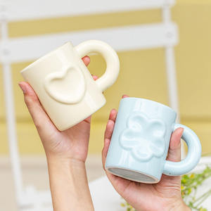Tasse à café en céramique, style coréen ins, haut de gamme, couleur macaron, avec cœur pour fille - Product Image 4