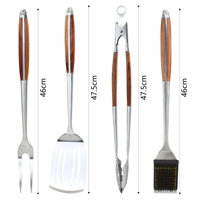 Ensemble de 4 accessoires de barbecue extra longs en acier inoxydable avec manche en bois, robustes, pour le camping en plein air, la cuisine en plein air et le barbecue