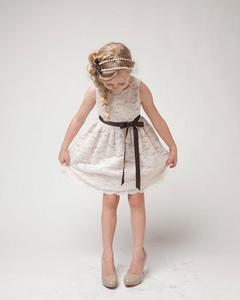 Vestido de niña con falda abullonada y ojales, vestido de princesa de encaje, vestido sin mangas para niños, verano 2022, venta al por mayor - Product Image 5