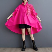 Nouvelle Collection Été 2026 – Chemisier Blanc Oversize à Ourlet Asymétrique, Manches Chauve-Souris 3D Fleur, Grande Taille, Décontracté en Popeline pour Femme – Vente en Gros