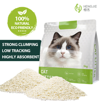 Arena para Gatos de Yuca Ecológica, Biodegradable, Natural, de Rápida Absorción, Aglomerante, Altamente Absorbente, con Control de Olores Extra, Libre de Polvo