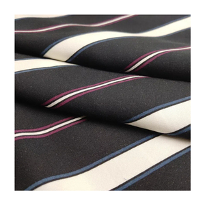 Nhà Máy Sản Xuất In 100% Rayon Vải Sọc Dòng Thiết Kế Thời Trang Phong Cách Đồng Bằng Dệt <span class=keywords><strong>Viscose</strong></span> Rayon Vải Cho Ăn Mặc - Product Image 1
