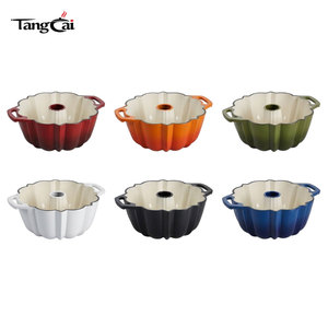 Molde para hornear de hierro fundido esmaltado con diseño moderno, antiadherente, para pasteles Bundt, Pound Cake, Monkey Bread y pasteles tubulares con motivos florales vintage, para uso doméstico. - Product Image 6