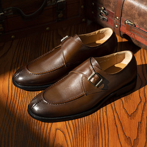 รองเท้าผู้ชายระบายอากาศได้หัวแหลมสไตล์ธุรกิจสวมใส่สบาย - Product Image 1