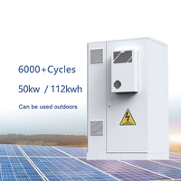 Système d'énergie solaire commercial tout-en-un compact 20kW 50kWh avec batterie LiFePO4, onduleur et armoire de protection IP65 à refroidissement par air pour raccordement au réseau