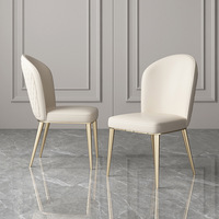 Chaise de salle à manger en acier de style italien minimaliste avec dossier, design de luxe léger pour la maison, l'hôtel, la restauration
