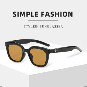 Nouvelles Lunettes de Soleil Tendance 2024 pour Femmes et Hommes, Monture Carrée, Protection UV400, Style Designer, Effet Miroir, Prix Abordable - Product Image 2