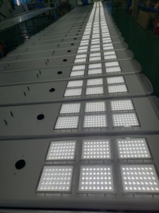 Lámpara Solar Integrada para Exteriores <span class=keywords><strong>de</strong></span> 120W, Todo en Uno, IP65 Impermeable, Panel Solar Monocristalino LED, Batería LiFePO4 - Product Image 4
