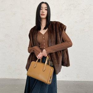 Cappotto 2025 <span class=keywords><strong>di</strong></span> lusso invernale in maglia corta senza maniche da donna con giacca <span class=keywords><strong>di</strong></span> pelliccia <span class=keywords><strong>di</strong></span> <span class=keywords><strong>visone</strong></span> e gilet in velluto - Product Image 5