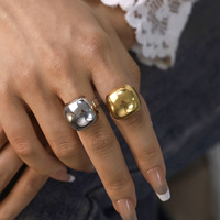 Bague en acier inoxydable plaqué or 18 carats pour femme, style coussin, dôme massif, bicolore, pour déclaration de style, cadeau de fête, vente en gros, OEM