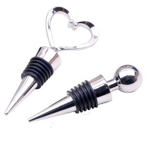 Creative Reusable Heart-Shaped Red Beverage <b>Bottle</b> <b>Stopper</b> Plastic Material Wine and for Champagne <b>Bottles</b> - Product Image 4