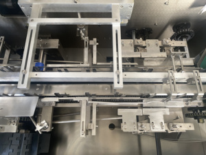 Machine d'emballage automatique de cartons 30-120 CPM avec contrôle PLC, équipement d'emballage de cartons stable - Product Image 4