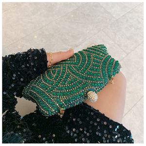 Sac à main scintillant en strass 2026 pour femmes, sacs <span class=keywords><strong>de</strong></span> soirée vegan, sac à main en perles, pochette <span class=keywords><strong>de</strong></span> soirée pour femmes, sacs à main <span class=keywords><strong>de</strong></span> cérémonie <span class=keywords><strong>de</strong></span> mariage - Product Image 3