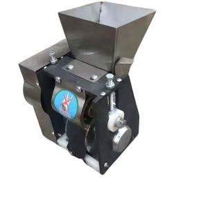 Máquina para hacer productos de granos Máquina para Hacer bolas de masa hervida Samosa Máquina para hacer ravioli Empanada Pelmeni - Product Image 4