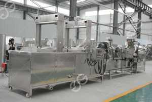 Friteuse de chips de banane entièrement automatique Ligne de production Acier inoxydable Processus complet Tranchage Friture Déshuilage Assaisonnement Système d'emballage - Product Image 6