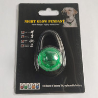Pendentif LED lumineux étanche en plastique solide pour animaux de compagnie, idéal pour la sécurité nocturne en extérieur
