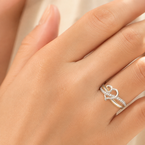 Anello con Cuore Inciso in Cristallo Bicolore per Donne, Gioiello da Dito Romantico e alla Moda - Product Image 2