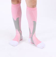 Chaussettes de sport de compression athlétique de football en plein air unisexes personnalisées à vente chaude, chaussettes de compression élastiques