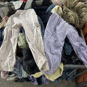 Venda Direta de Fábrica: Calças Infantis e Jeans para Meninos, Calças Empilhadas Infantis, Roupa Infantil Usada, Fardos de Roupa Usada no Atacado - Product Image 1