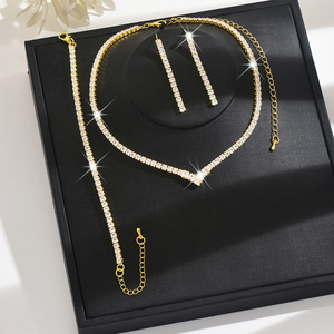 Parure de bijoux polyvalente en V, boucles d'oreilles à pampilles en strass brillants, bracelet tennis et colliers ras <span class=keywords><strong>du</strong></span> cou pour <span class=keywords><strong>femme</strong></span> - Product Image 3
