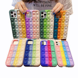Finger-Press Mood Relief Rainbow Pop <span class=keywords><strong>IT</strong></span> Fidget Custodia per telefono in silicone per iPhone per iPhone 15 - Product Image 1