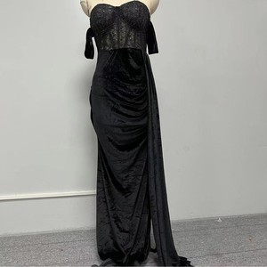 Vestido de noche de encaje sin tirantes con hombros descubiertos, corte de cola de pez, negro, formal, largo, para mujer, con cintura natural - Product Image 4