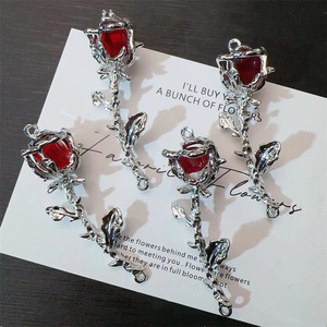 10 unids/bolsa colgante de Rosa pulsera DIY accesorios hechos a mano flor encanto - Product Image 3