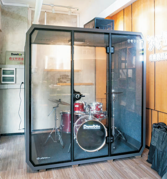 Modern Aluminum Soundproof Booth Acoustic Office Pods Personalized Silent Cabin Optional Interior Color LED Home Apartment