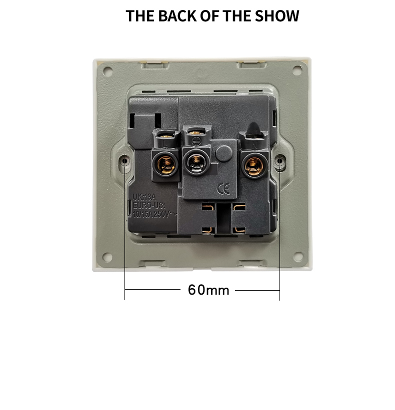 H47b252d418994d17bc86309035bf3e7dU five hole power socket with one switch