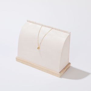 Expositor de Joyería Blanco de Alta Gama, Soporte para Collares, Busto de Madera, Imitación de Cuero, Material de Terciopelo, Joyería Elegante - Product Image 2