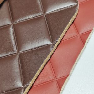 Bolsa acolchada perforada bordada de área grande, cuero de esponja Artificial Rexine de PVC bordado perforado para asiento de coche, suelo de coche - Product Image 4