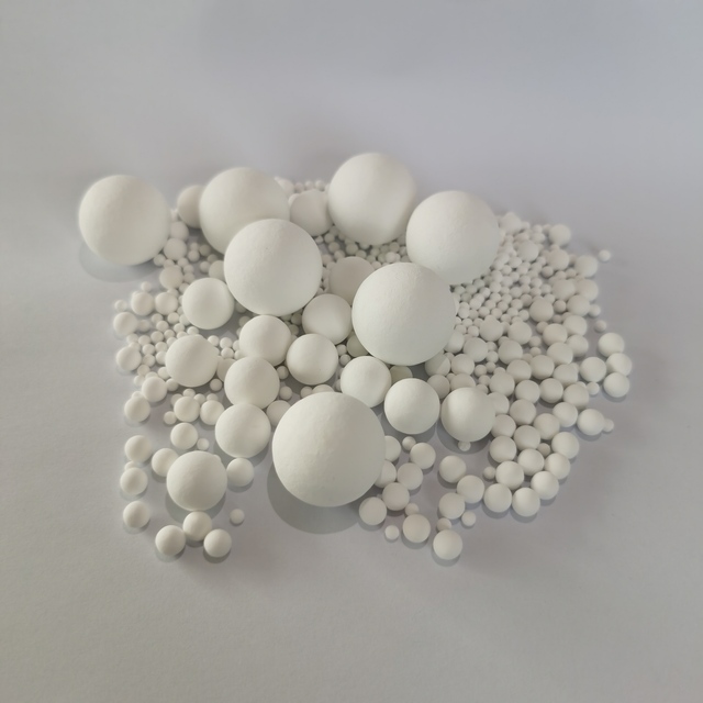 High Density 17% Al2O3 Inert Alumina Ceramic Balls Catalyst Bed Support Media 3mm 6mm 10mm 19mm 25mm Industrial Ceramic Cutting