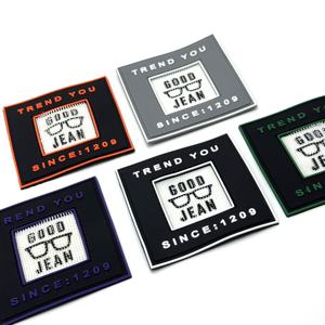 Patch personalizzata in PVC <span class=keywords><strong>3D</strong></span> punto vulcanizzante con Logo personalizzato per etichette di indumento-stampa digitale lavabile - Product Image 4