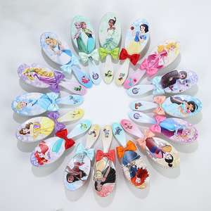 Peine <span class=keywords><strong>de</strong></span> Dibujos Animados con Diseño <span class=keywords><strong>de</strong></span> Princesa Ariel, Blancanieves y Cenicienta, Peine Antiestático con Lazo, Peine <span class=keywords><strong>de</strong></span> Masaje para Niños, Peine para Envolver Regalos - Product Image 2