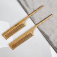 Brosse à cheveux en bambou de haute qualité en gros personnaliser l'hôtel en utilisant des outils de beauté de style antistatique fait à la main longue queue de rat peigne