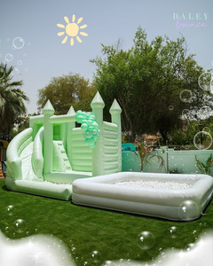 Château Gonflable Extérieur en PVC 0,55 mm pour Fêtes et Mariages - Grande Vente ! - Product Image 5