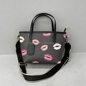 Bolso de Hombro de Diseño Estilo Nueva York para Mujer, Ligero, Portátil, de Lujo, con Estampado Moderno y Gran Capacidad - Product Image 5