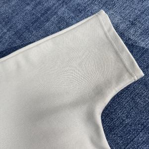 T-shirt a maniche corte in cotone 100% su misura per uomo in tinta unita, Casual con orlo Modulare e capospalla - Product Image 4