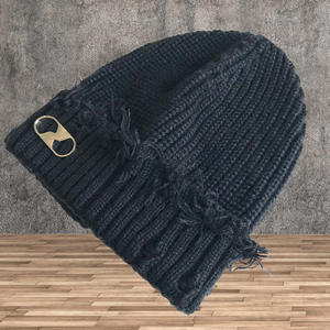 Gorro de punto de invierno a la moda para adultos, gorro frío desgastado versátil, gorro con puños de <span class=keywords><strong>Metal</strong></span> Vintage - Product Image 2