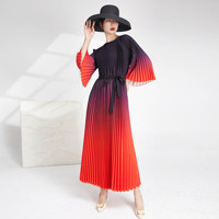 Robe plissée de haute qualité, ceinture lâche à la taille, style décontracté pour femmes européennes et américaines, robe imprimée dégradée de couleur