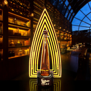 Nuevo Soporte de Vino LED Acrílico Luminoso para <span class=keywords><strong>Bar</strong></span> KTV, Dorado, Sostenible y Duradero, Tang <span class=keywords><strong>Julio</strong></span> (DON - Product Image 2